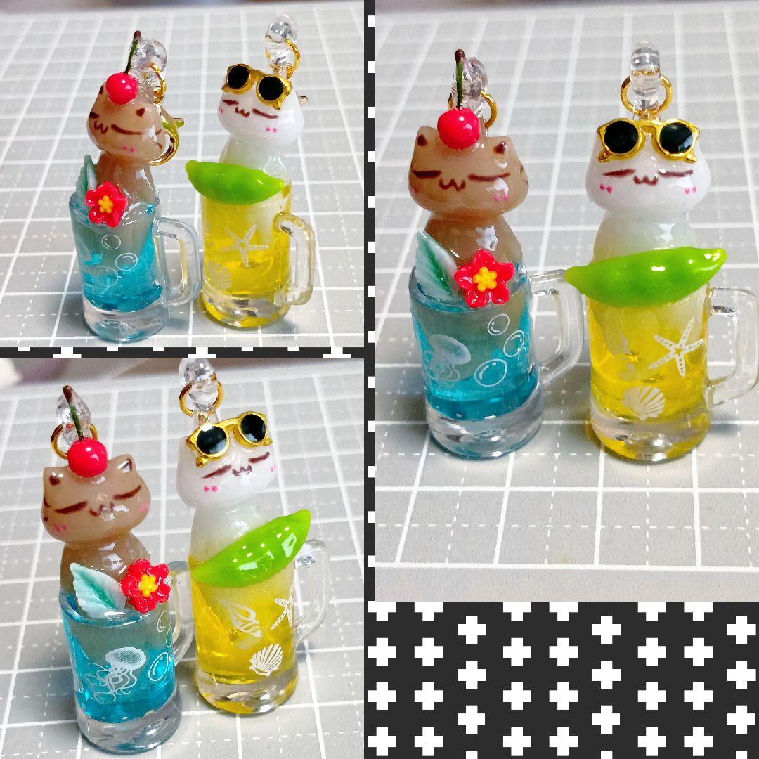 白猫　桜　メロンソーダ　ミニチュアドリンクチャーム　レジン猫チャーム