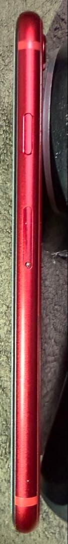 iPhoneSE3 64gb レッド　SIMフリー　バッテリー最大容量84%