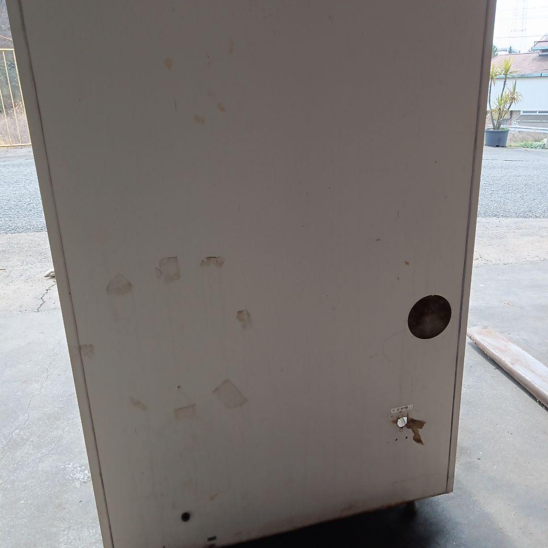 日清食品 カップヌードル　レトロ自動販売機
