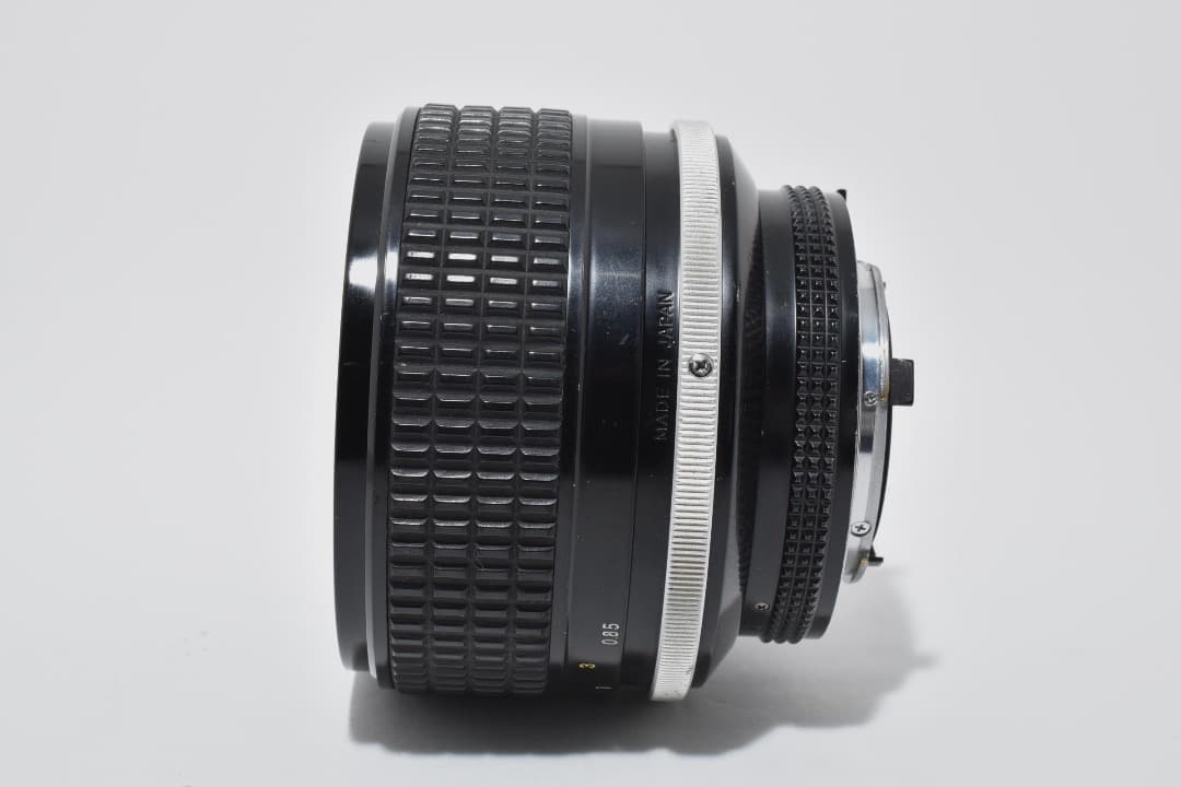 ニコン Nikon Ai-s Nikkor 85mm f1.4 レンズ 3540