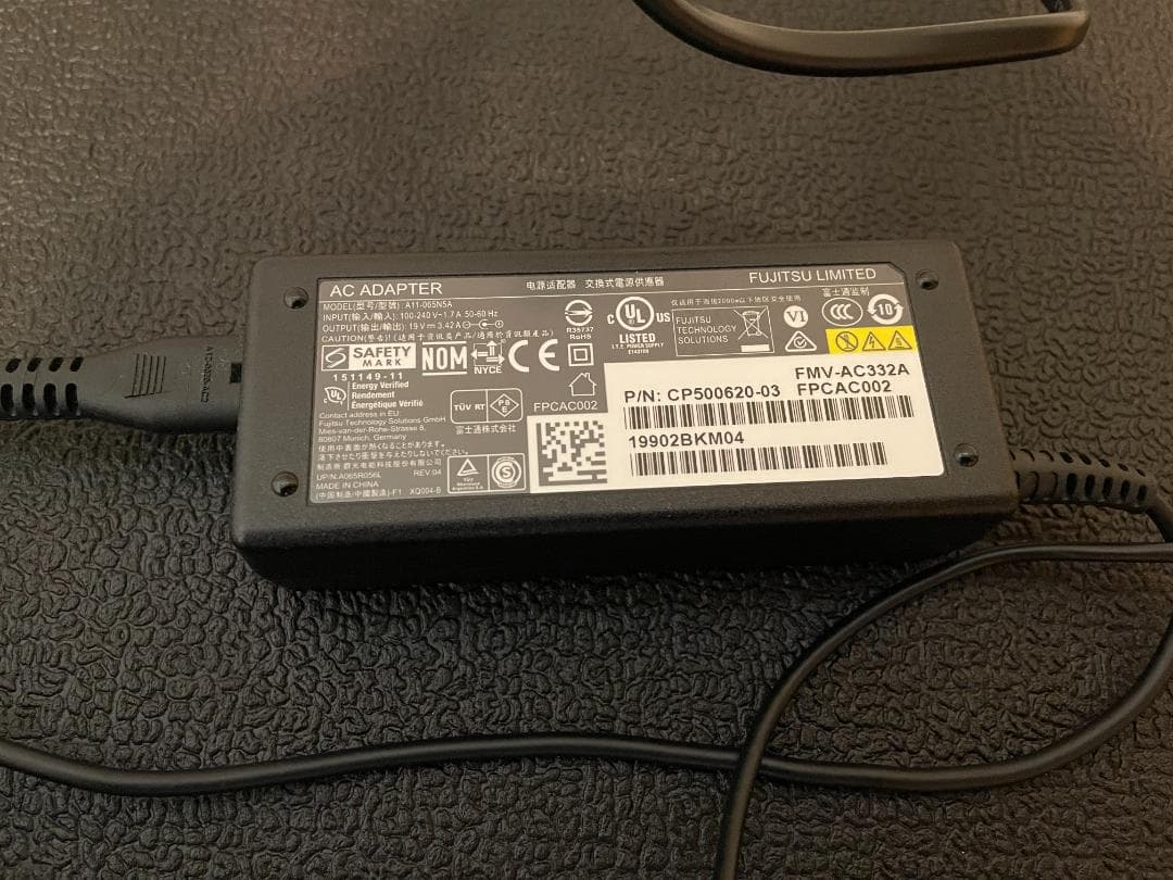 値下げ依頼歓迎　富士通　ノートパソコン Windows 11 （2019年製）