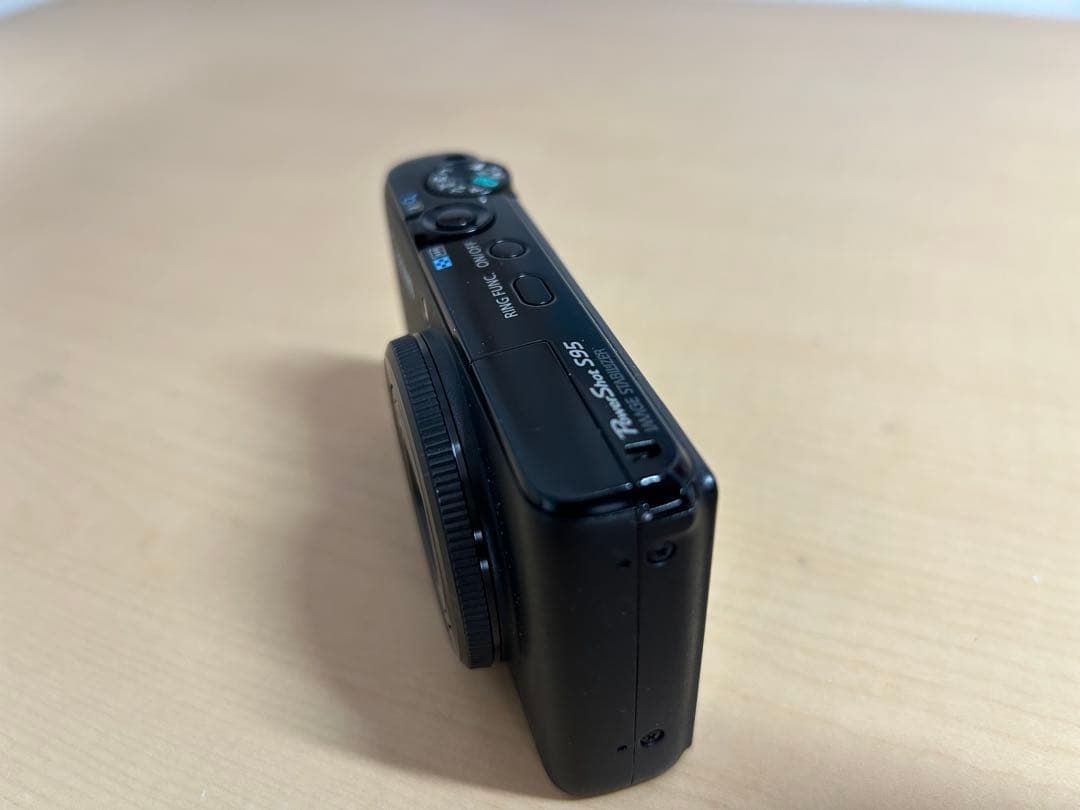 Canon コンパクトデジタルカメラ 2台 バッテリーチャージャー付き