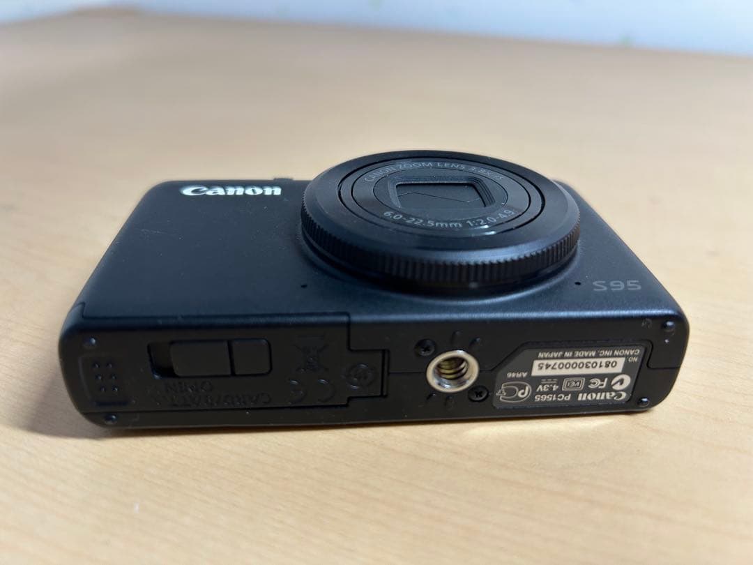 Canon コンパクトデジタルカメラ 2台 バッテリーチャージャー付き