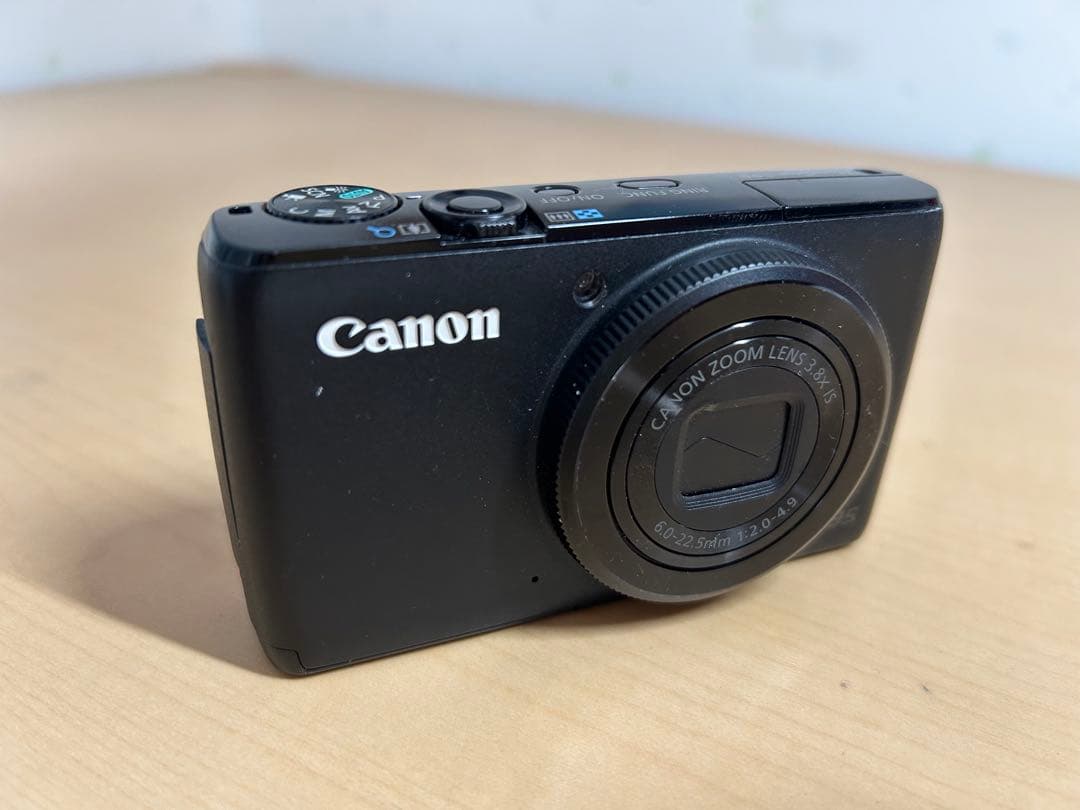Canon コンパクトデジタルカメラ 2台 バッテリーチャージャー付き