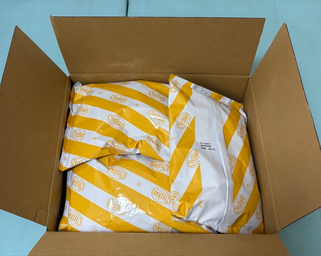 ニュートロ シュプレモ 小型犬用 成犬用 4.2kg（600g×7袋）総合栄養食