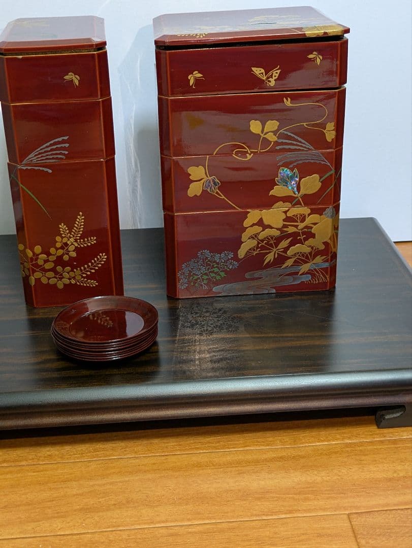 蒔絵金箔漆塗り重箱2個セット 金箔装飾付き