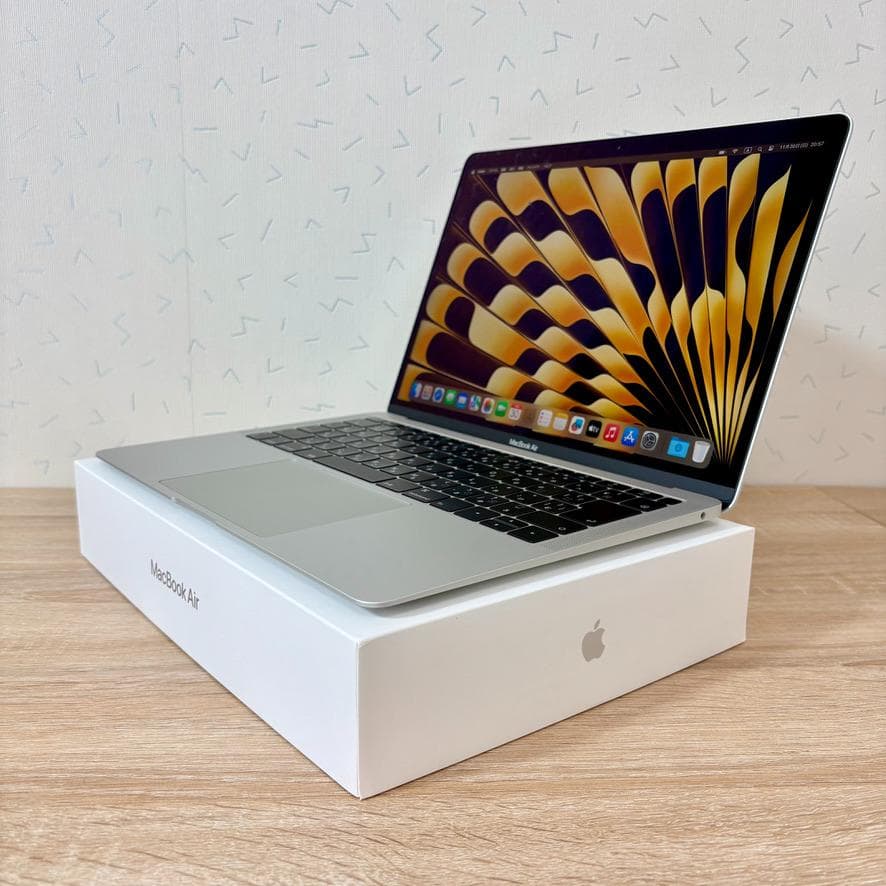 【美品】Apple MacBook Air 13インチ MacOffice搭載