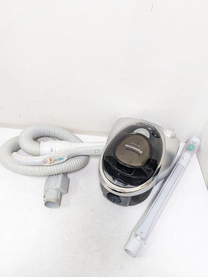 パナソニック MC-JS110W-S サイクロン式掃除機 2011年製 ヘッド無