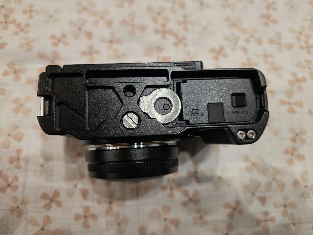 LUMIX S9 レンズキット 18-40mm Smallrig外付けグリップ付