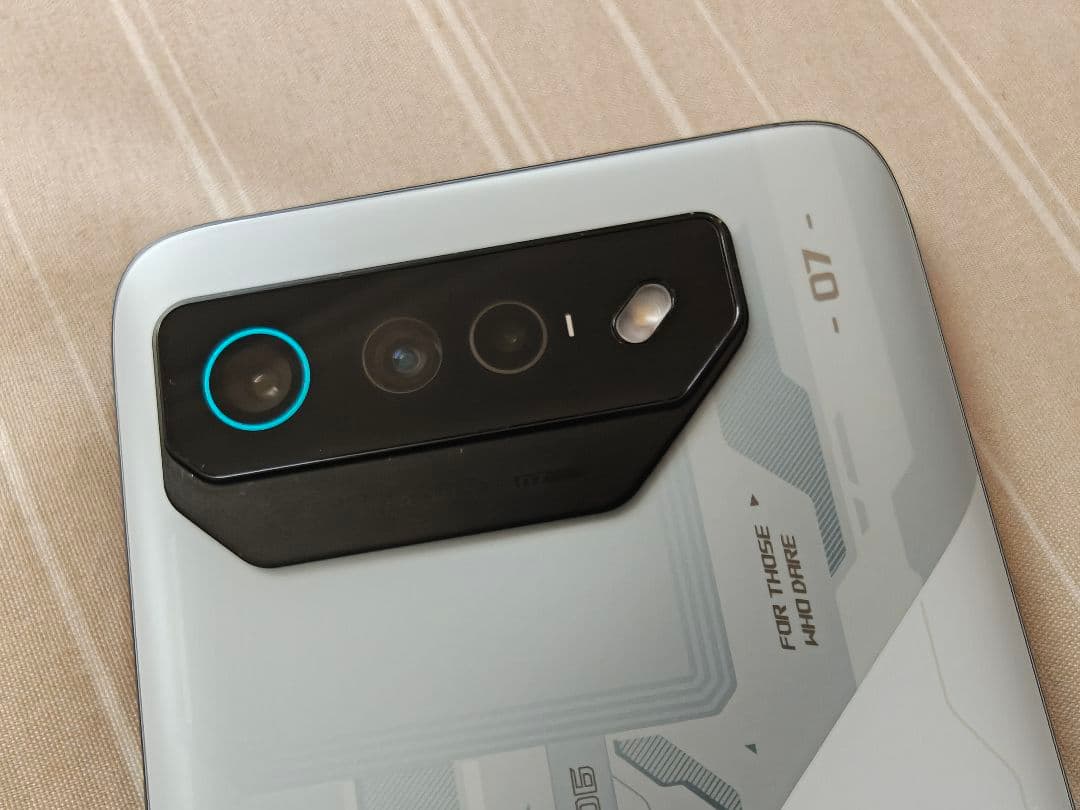 ASUS ROG Phone 7 16GB 512GB ホワイト 国内版