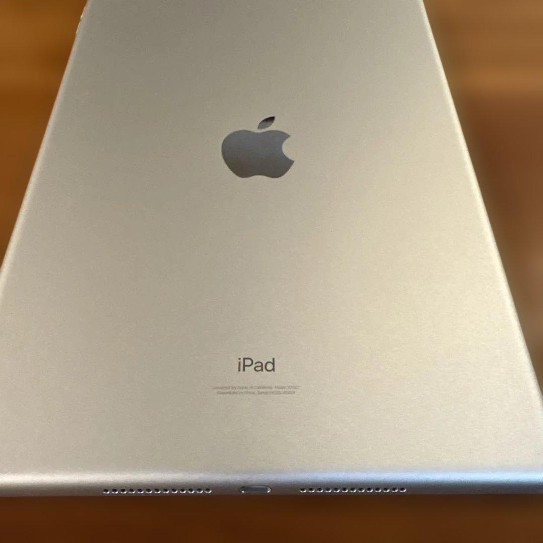 iPad 64GB 第9世代 Wi-Fiモデル　使用1年のみ