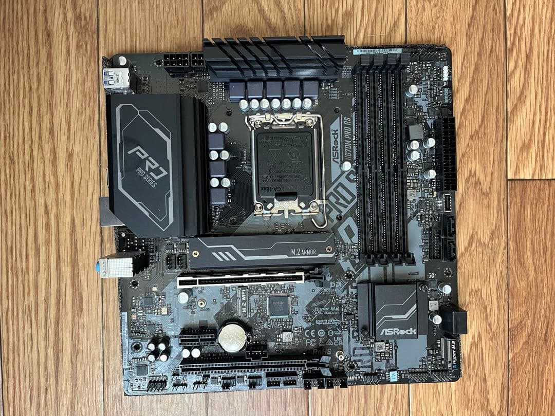 ASRock H670M PRO RS マザーボード