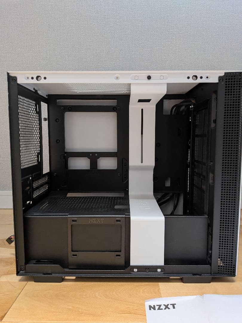 PCケース(自作PC用) NZXT H210 Mini-ITX 650w
