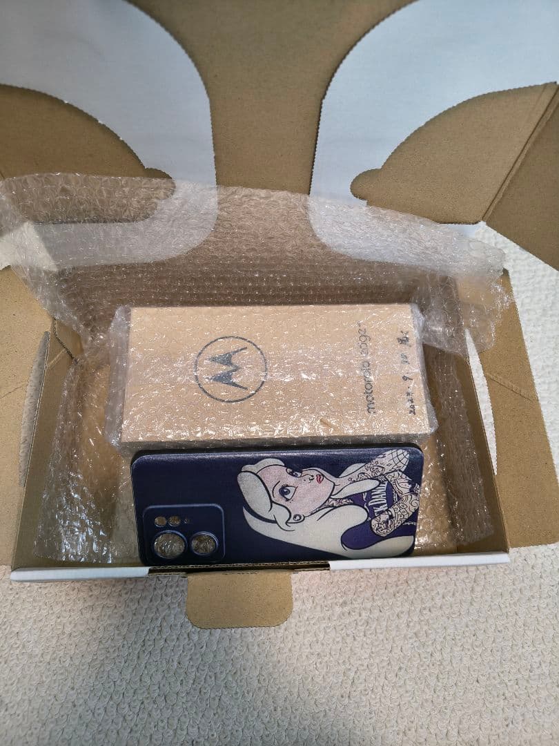 motorola edge 40 普通の中古。