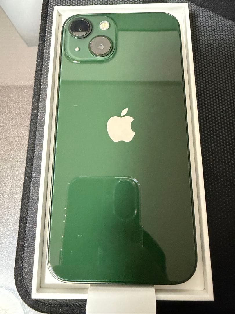 Apple iPhone 13 ミッドナイトグリーン