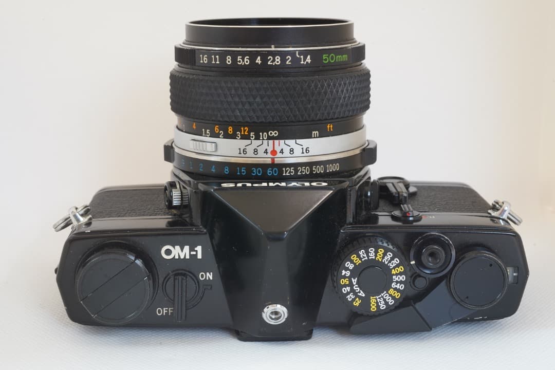 OLYMPUS OM-1＋50mm/1.4（露出計動作・プリズムOK）多少難あり