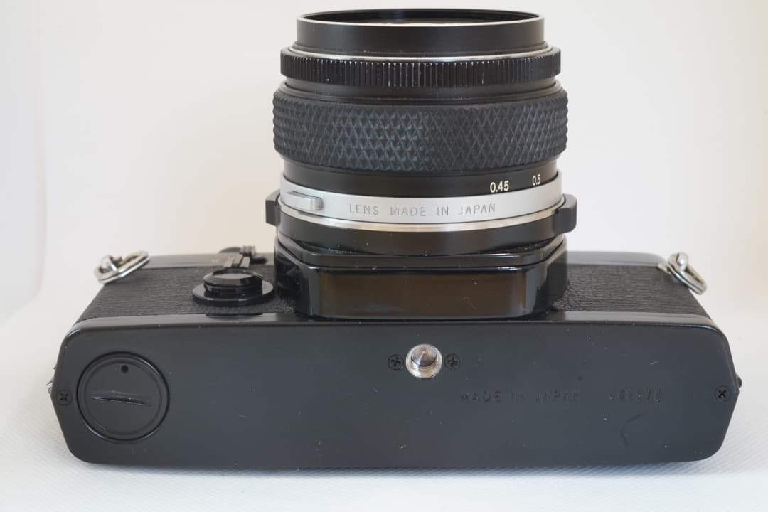 OLYMPUS OM-1＋50mm/1.4（露出計動作・プリズムOK）多少難あり