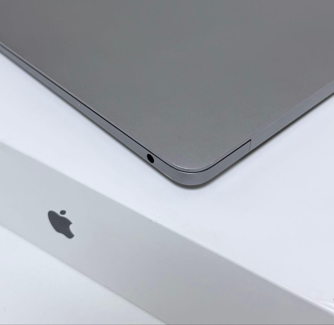 MacBook Air i5 13インチ16GB 512GB 2020