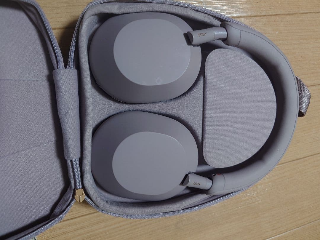 SONY WH-1000XM5 ワイヤレスヘッドホン　スモーキーピンク