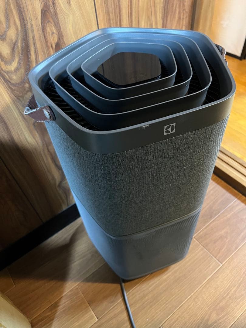 Electrolux 空気清浄機 六角形デザイン