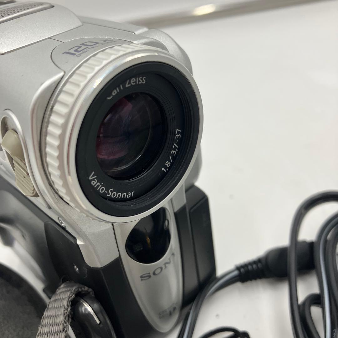 SONY　Digital　Handycam　DCR-PC101