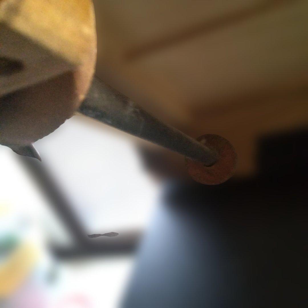 伝統的な日本の木製箪笥 からくり車箪笥
