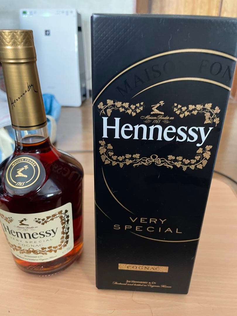 ヘネシー コニャック VS 700ml
