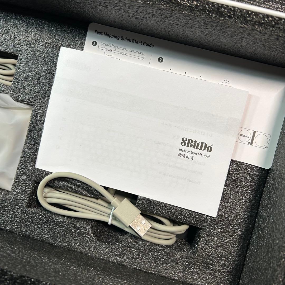 8Bitdo レトロ メカニカルキーボード 85HE
