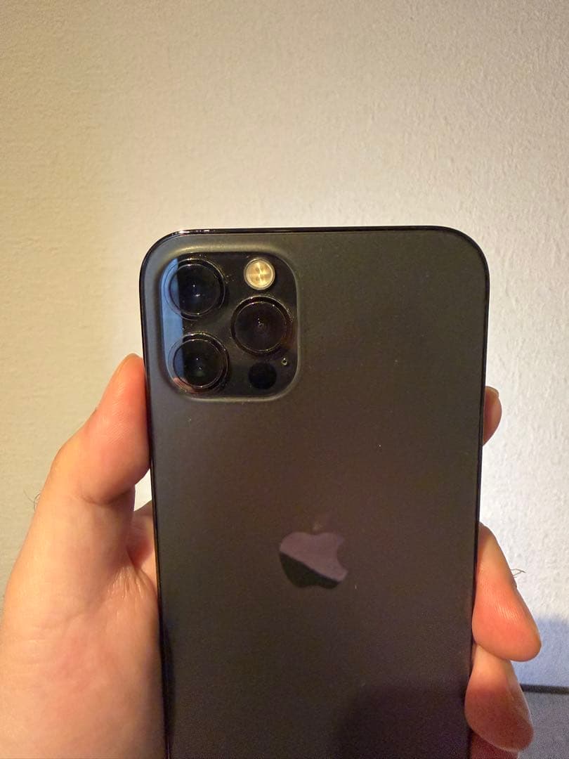 【美品】Apple iPhone 12 Pro 128GBブラック 本体 箱付き