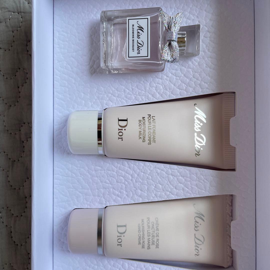 新品　Dior Capture Totale 美容液 100ml✖️1本