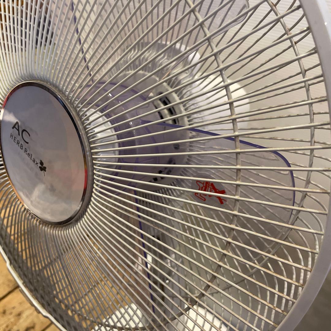 稼働確認済　ヤマダ　HERB Relax 扇風機　YFA-R100B ヤマダ電機