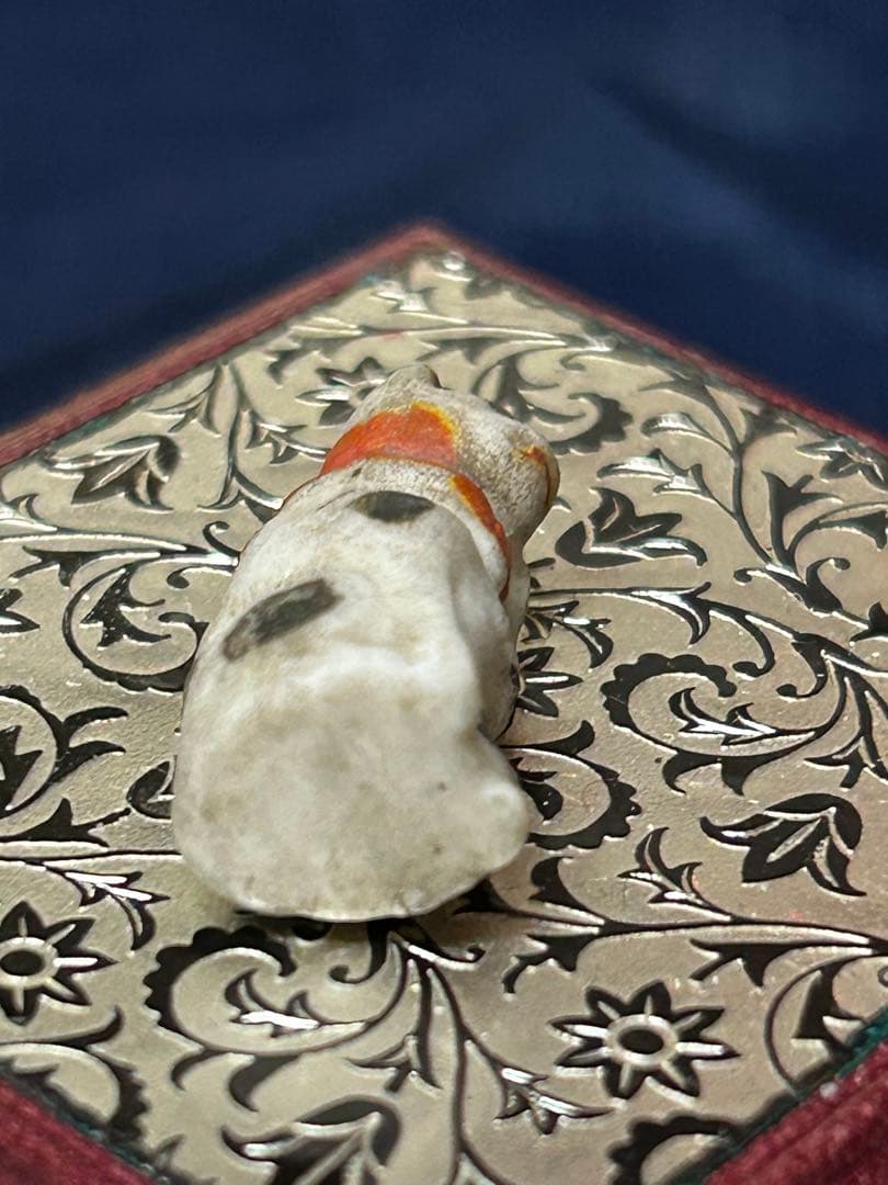 招き猫磁器製　アンティーク色付き
