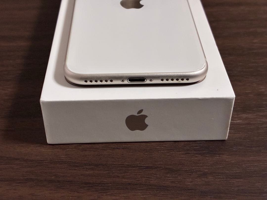 Apple iPhone SE 第三世代 SIMフリー バッテリー 83% 美品