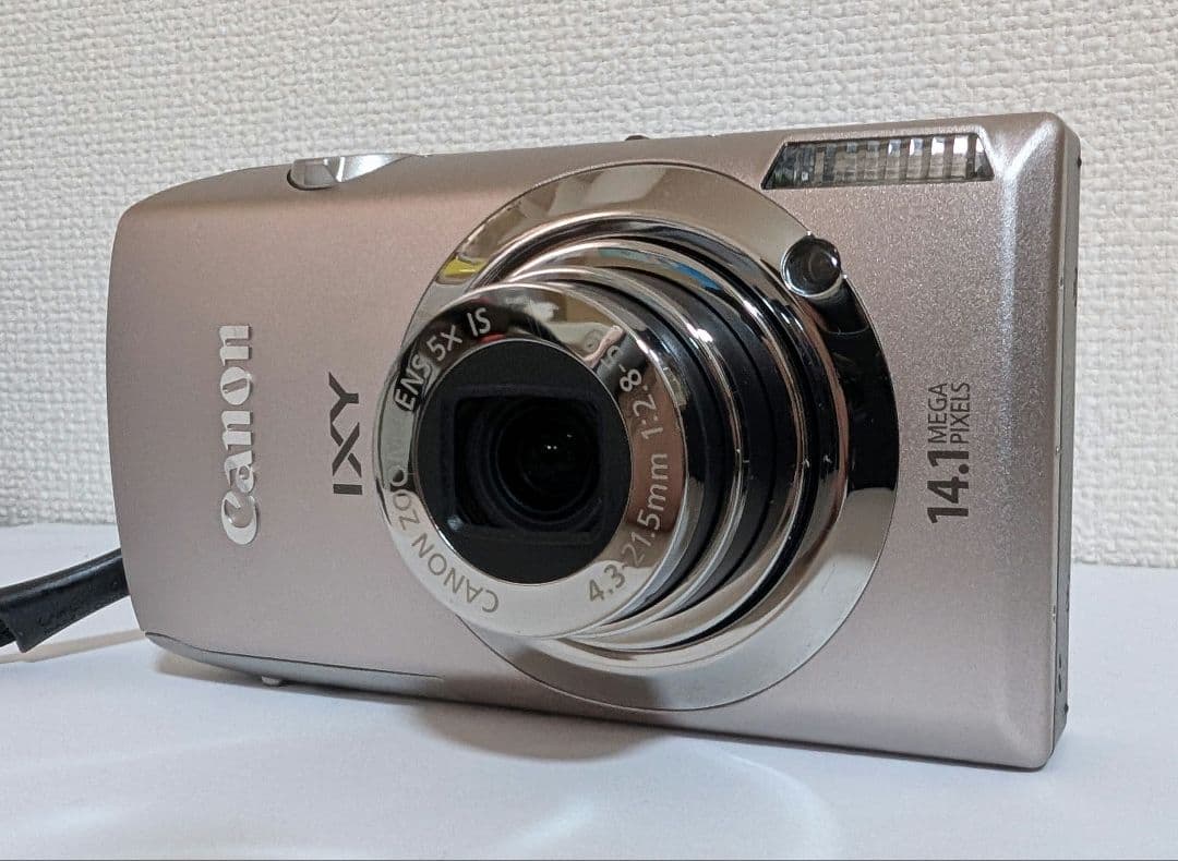 Canon IXY10S コンパクトデジタルカメラ