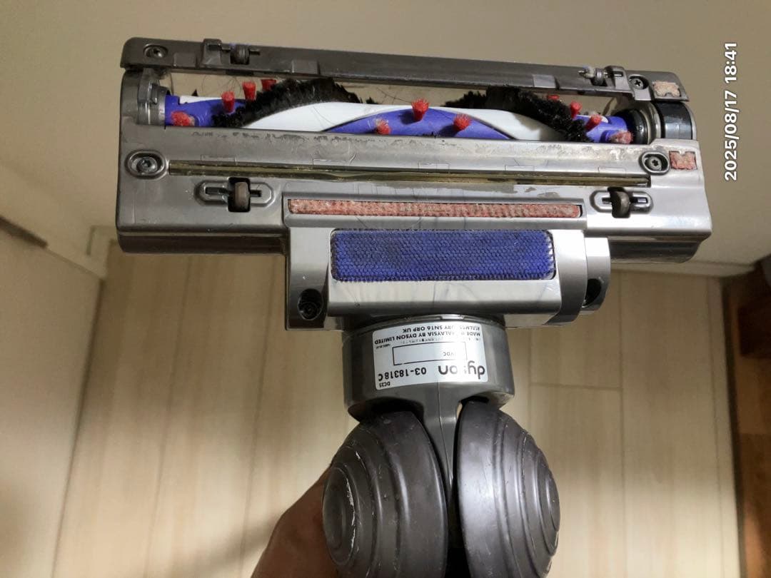 中古美品Dyson コードレス掃除機【DC35】　純正品充電器付き