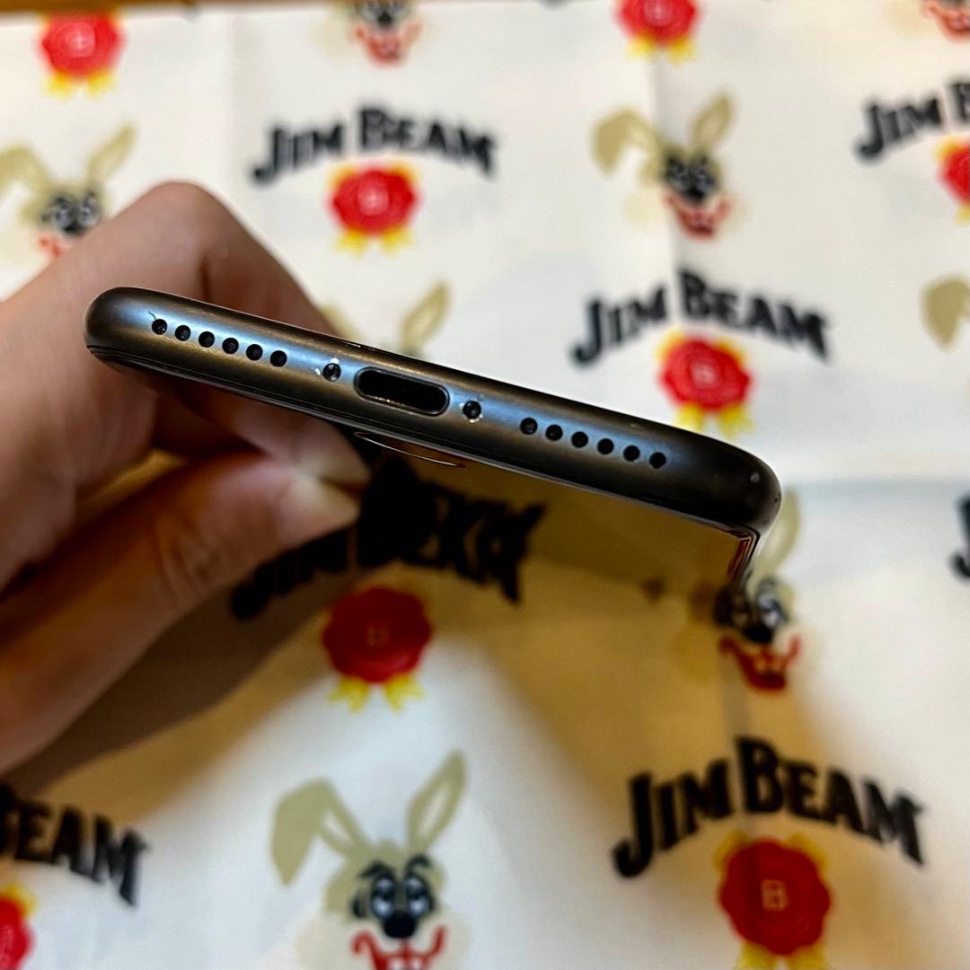 Apple iPhone 8 64GB スペースグレイ 76%