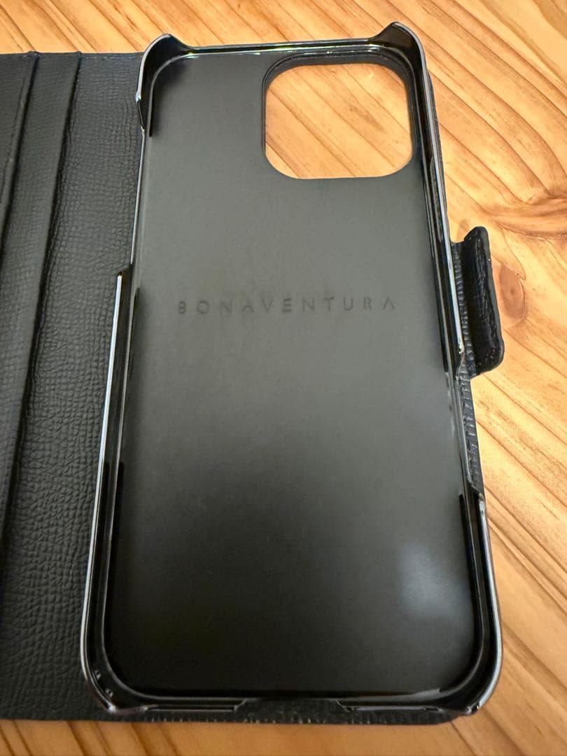 ボナベンチュラ iPhone 16 Pro Max ボッタラートレザー