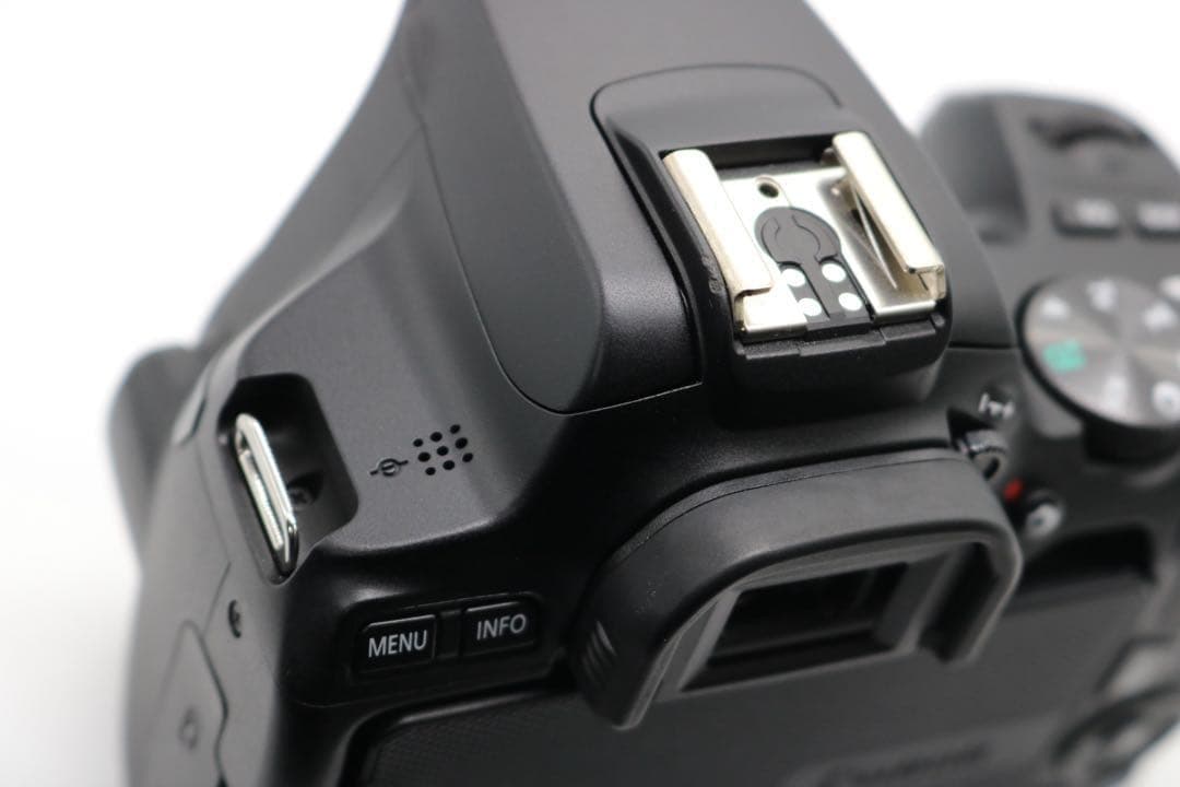 超美品 【Canon EOS Kiss X10 ダブルレンズセット】