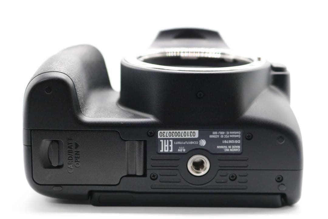 超美品 【Canon EOS Kiss X10 ダブルレンズセット】