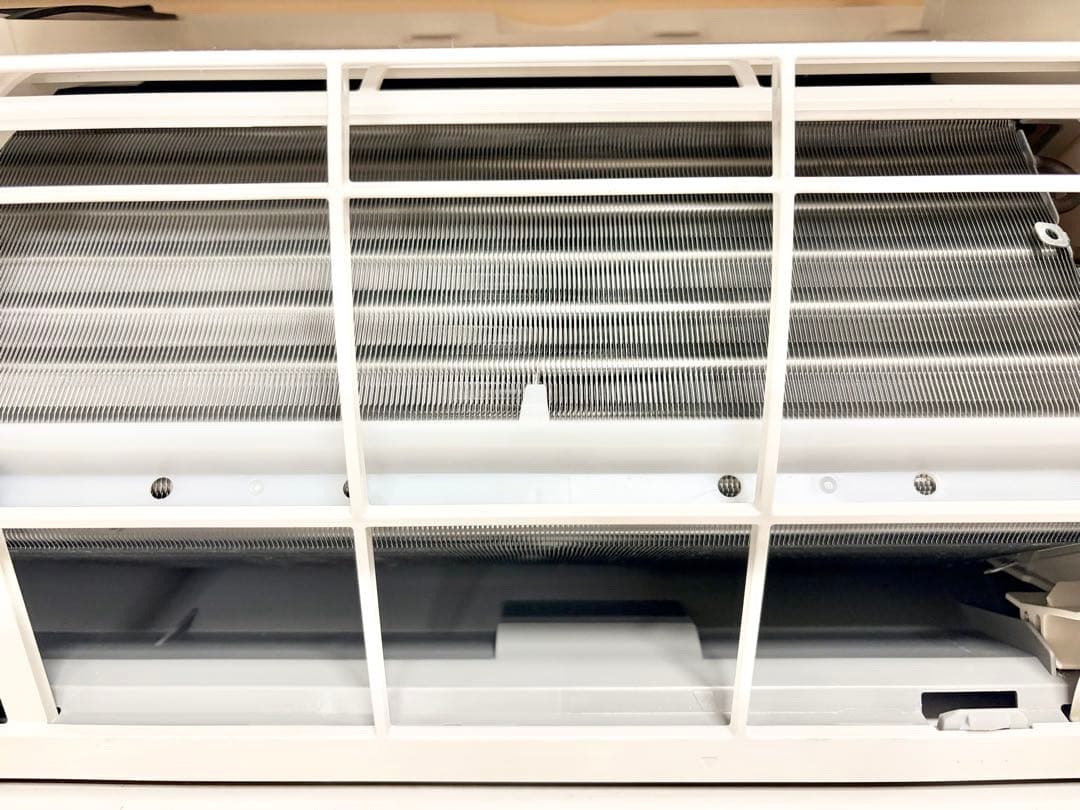 送料込みDAIKIN ルームエアコン F22ZTES-W 2022年製 ①室内機