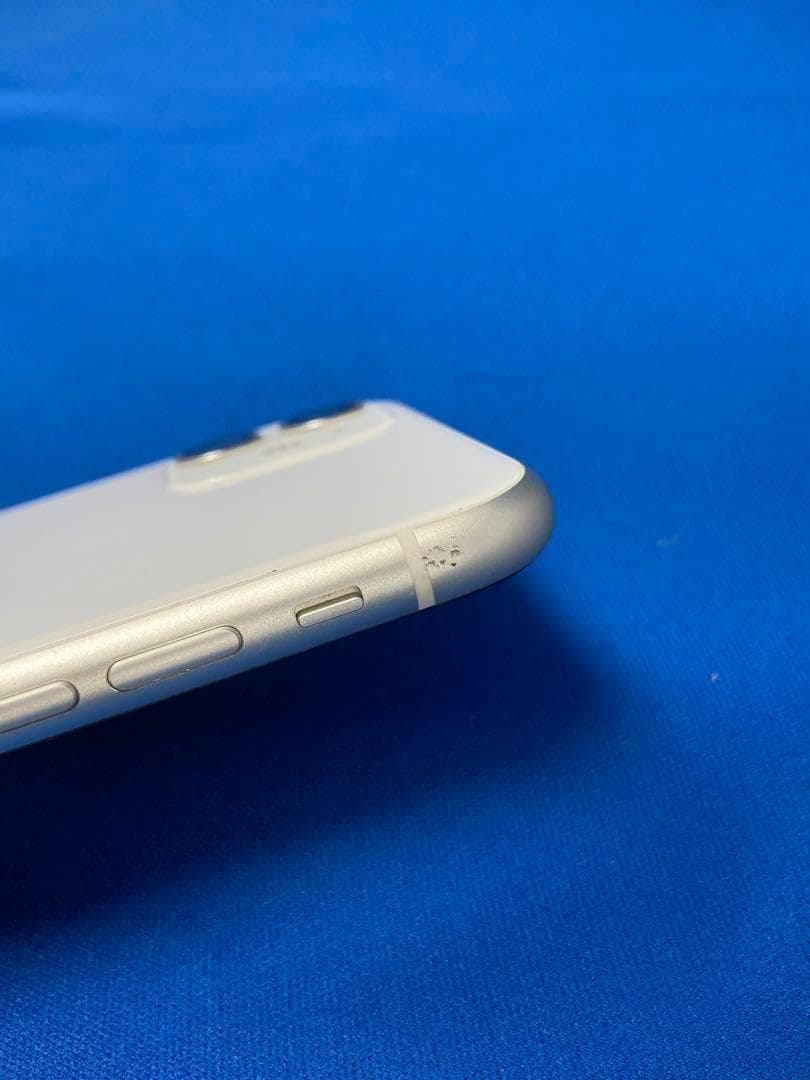 Apple iPhone 11 128GB ホワイト SIMフリー