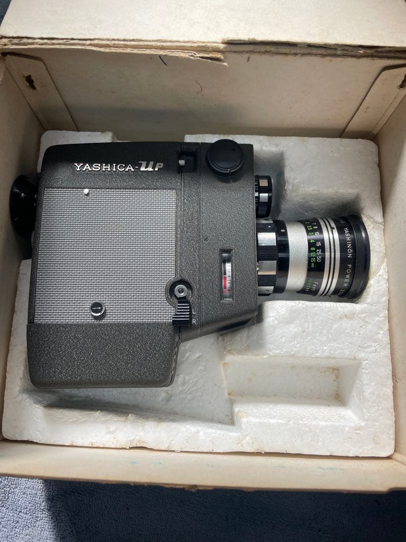 YASHICA 8 UP フィルムカメラ