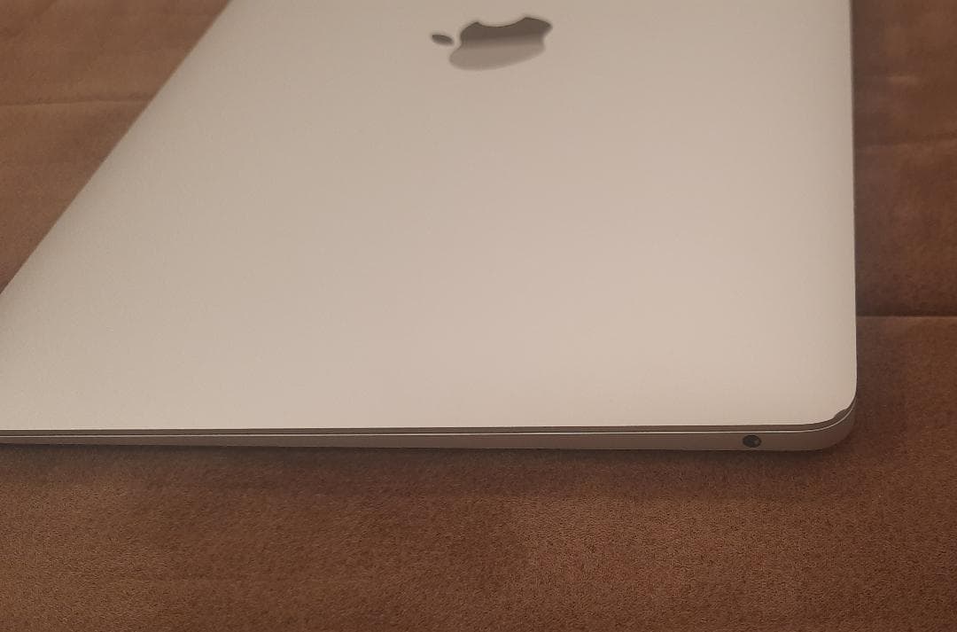 Macbook M1 Air 2020 8GB/256GB シルバー