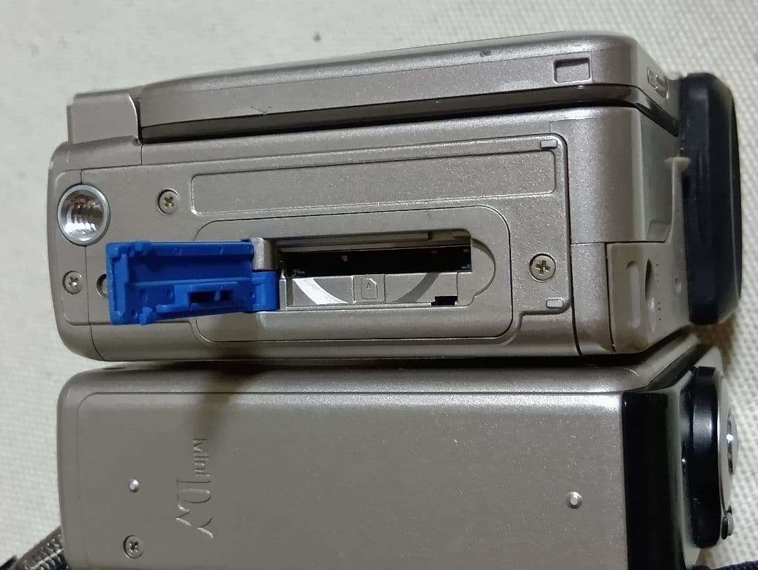 シャープ デジタルビデオカメラ SHARP VL-Z950