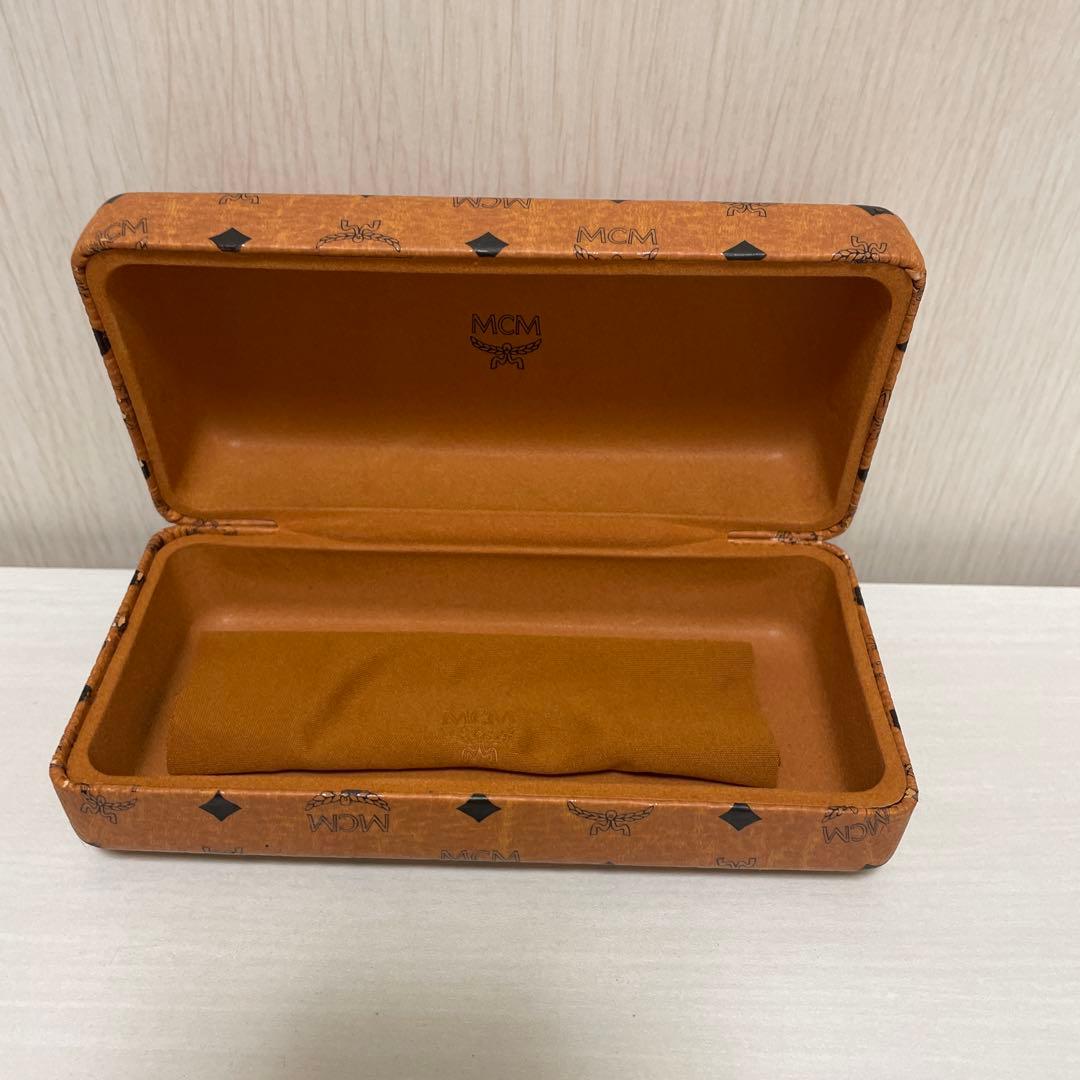 MCM メガネケース ブラウン