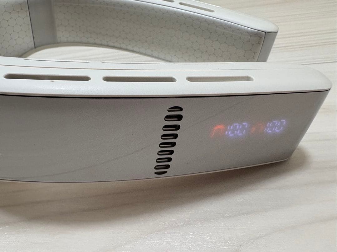 TORRAS COOLIFY Cyber 2025 ネッククーラー ホワイト