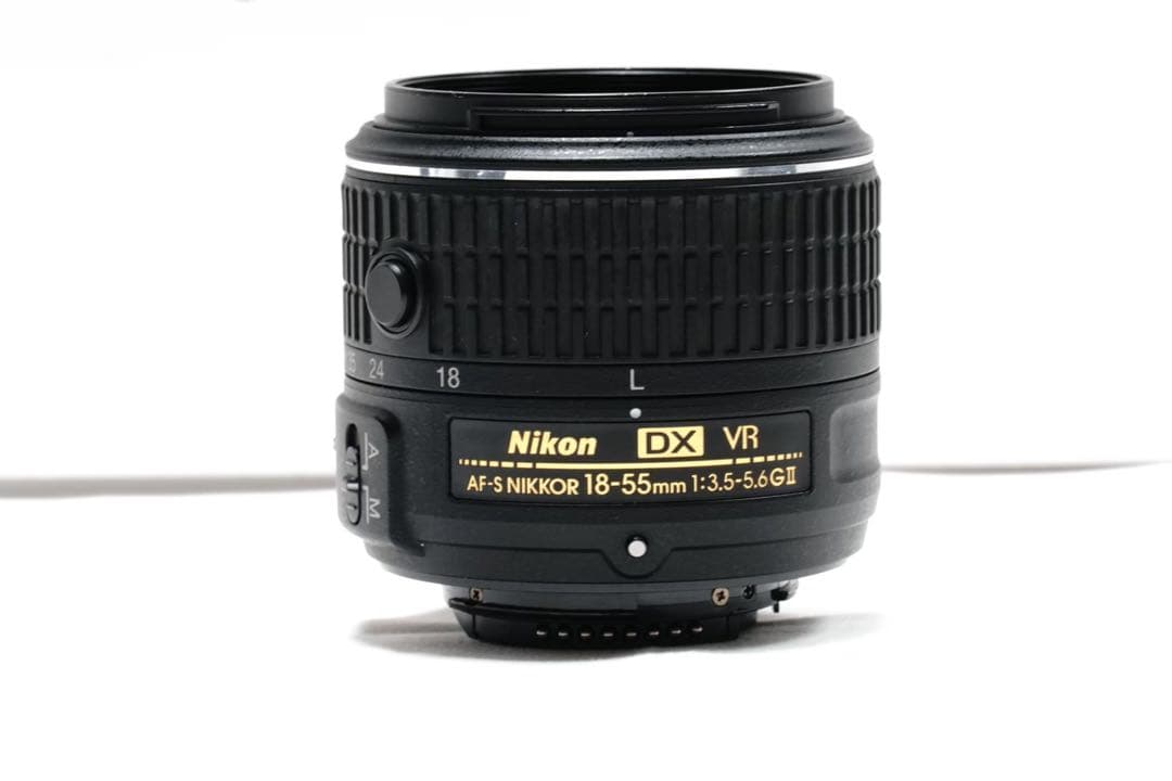 美品 Nikon D5500 レンズキット Wi-Fi搭載 スマホ転送