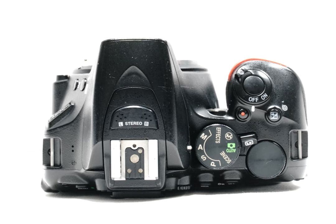 美品 Nikon D5500 レンズキット Wi-Fi搭載 スマホ転送