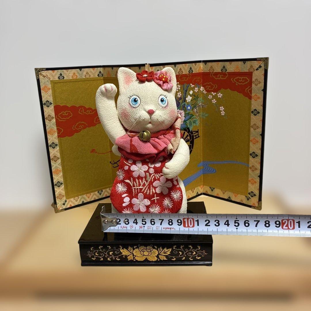 正絹・古布　ちりめん細工　招き猫