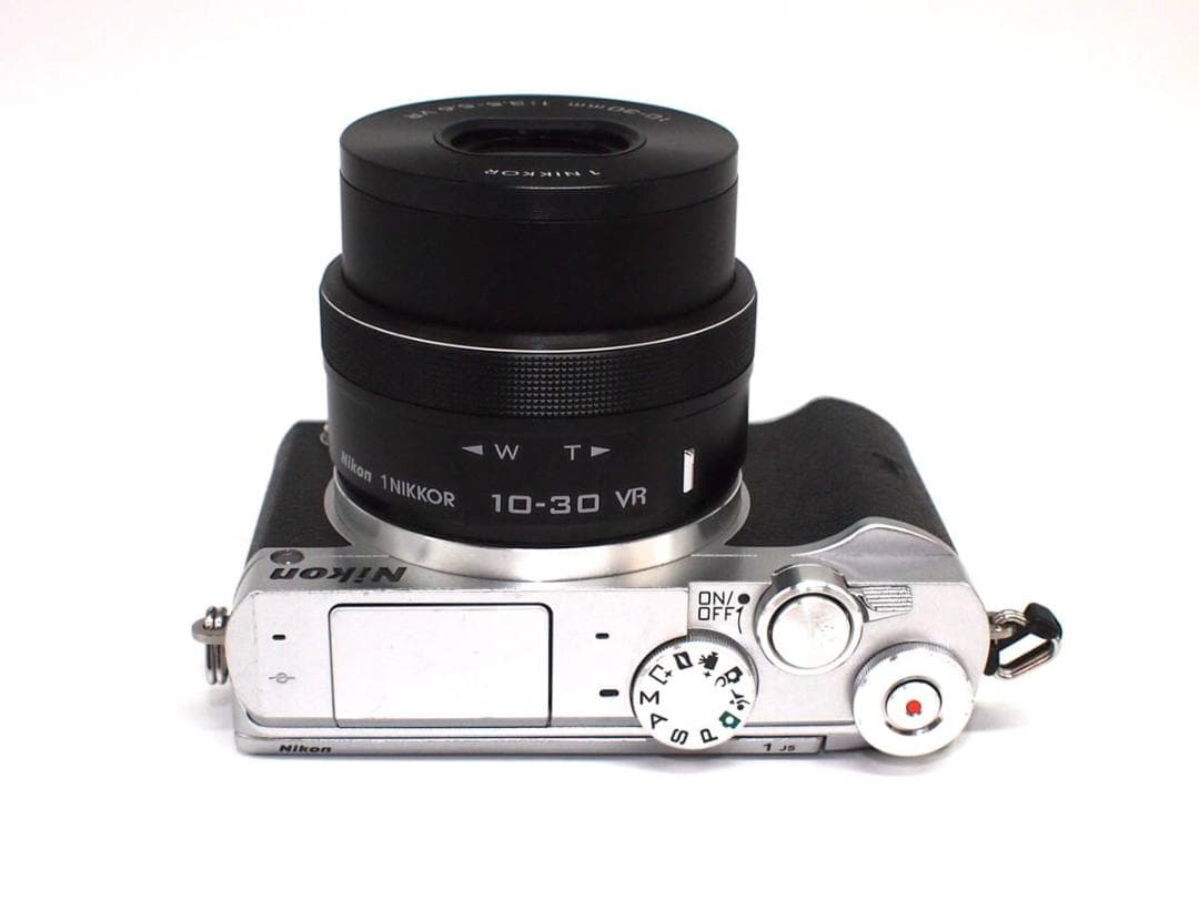 ★極上品★ Nikon 1 J5 標準パワーズームレンズキット